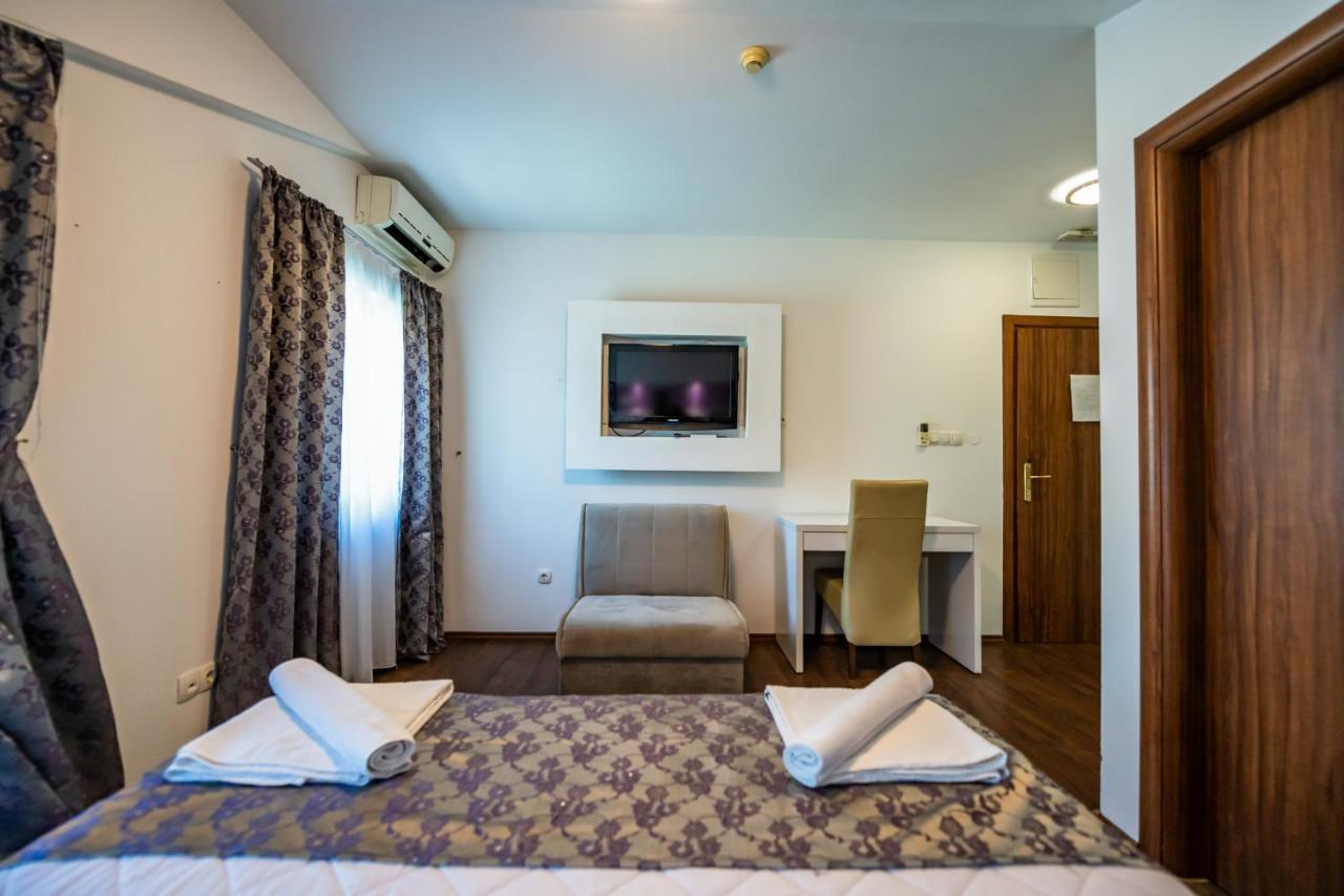 Hotel Oasis Gnojnice Экстерьер фото